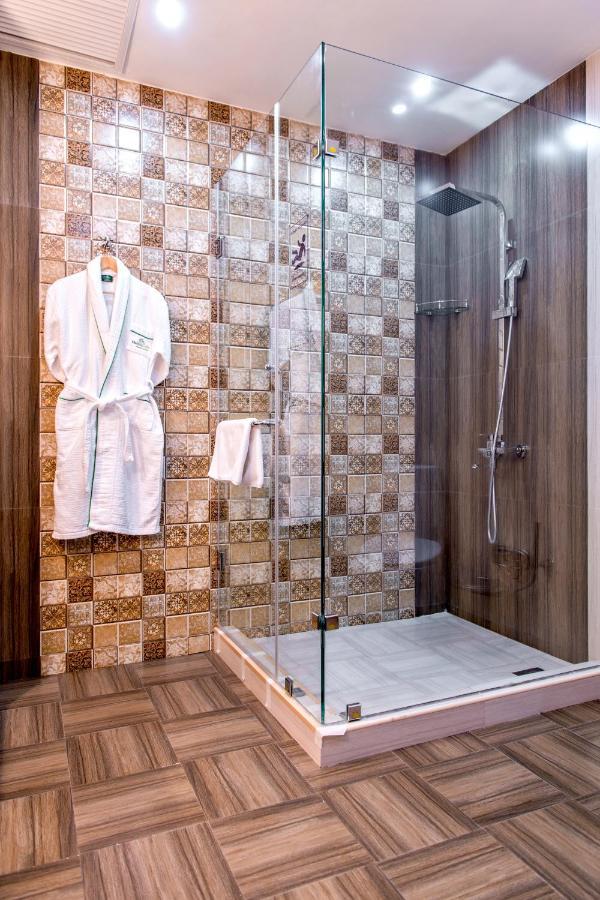 Megapolis Hotel Шимкент Екстер'єр фото