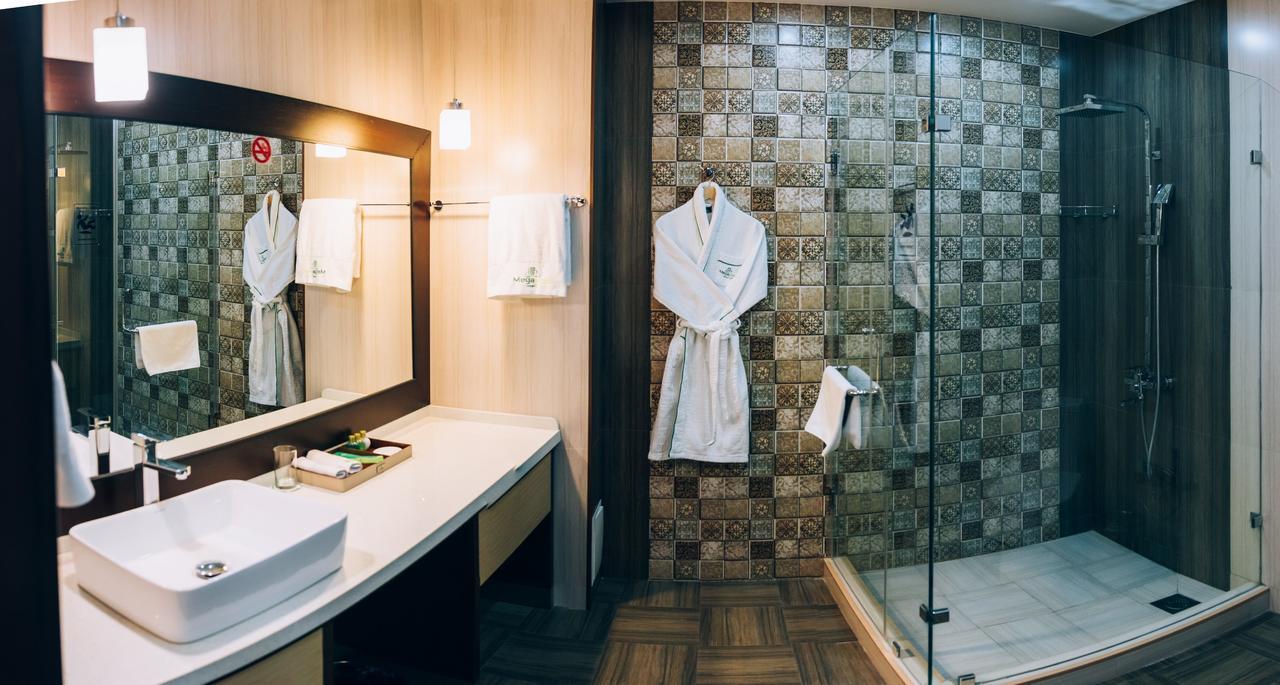 Megapolis Hotel Шимкент Екстер'єр фото