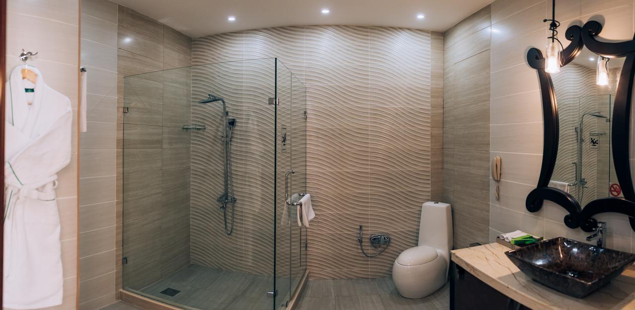 Megapolis Hotel Шимкент Екстер'єр фото